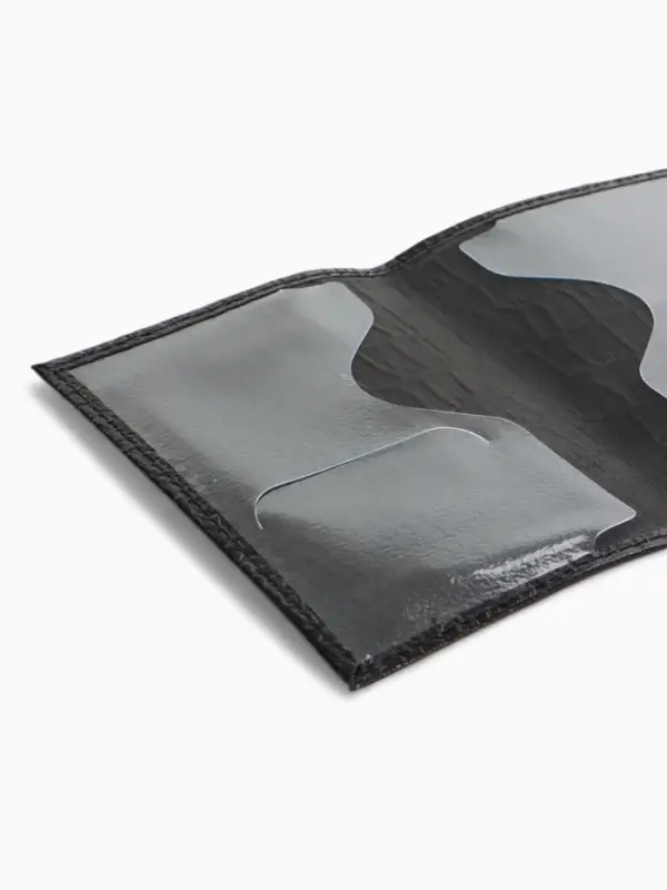 Обложка для паспорта, натуральная кожа, крокодил, тиснение фольгой, чёрная