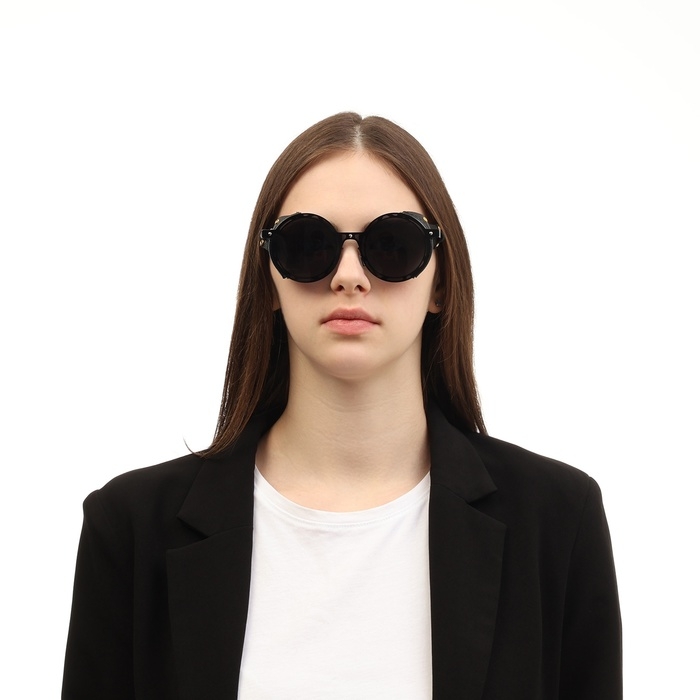 Очки солнцезащитные женские, uv 400, кожаные шторки, дужка 14.7 см, ширина 14.4 см, линза 7 х 5.5 см 9909 Очки солнцезащитные женские, uv 400, кожаные шторки, дужка 14.7 см, ширина 14.4 см, линза 7 х 5.5 см 9909