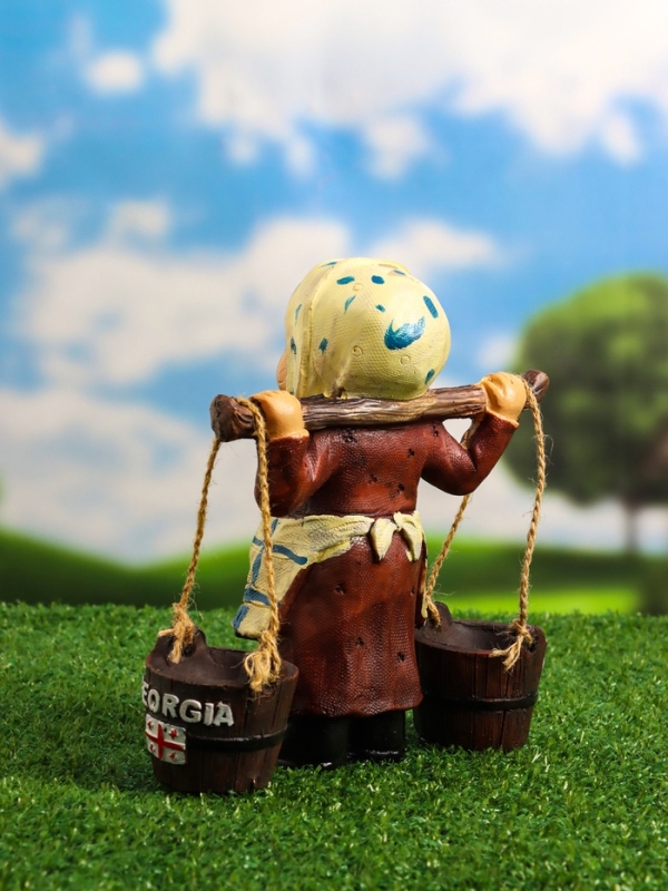 Садовая фигура  Садовая фигура "Бабушка с ведрами" 20х7х19см