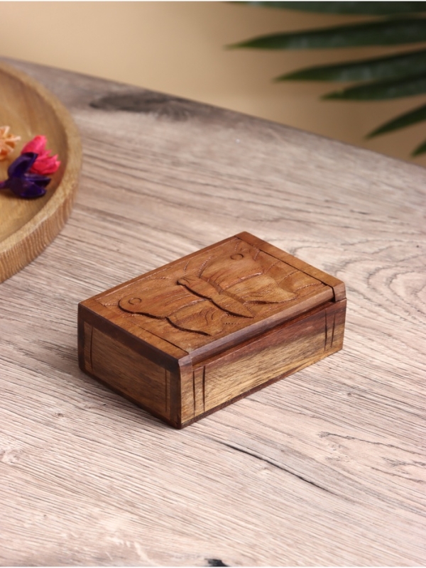 Шкатулка резная  Шкатулка резная "Бабочка" дерево соно, 11х7х3,5 см