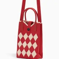 Сумка подр Ромбы, 12*4*17, отд на кнопке, дл ремень, красный Сумка подр Ромбы, 12*4*17, отд на кнопке, дл ремень, красный