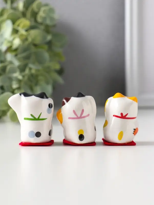 Сувенир керамика "Котики Манэки-нэко" набор 3 шт 4,2х3,6х3,5 см 2,5х9,5х4,5 см