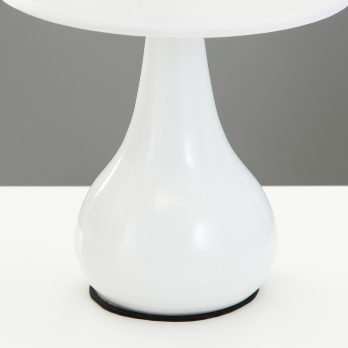 Лампа настольная 58084/1 1х40Вт Е27 белый 20х20х35,5 см RISALUX