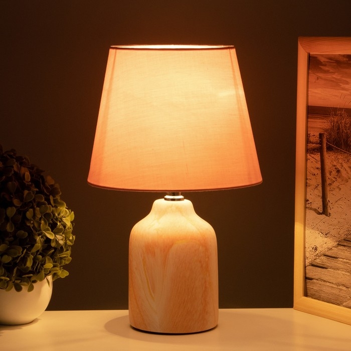 Лампа настольная Лампа настольная "Жаклин" 1х40Вт Е14 бежевый 20х20х32см