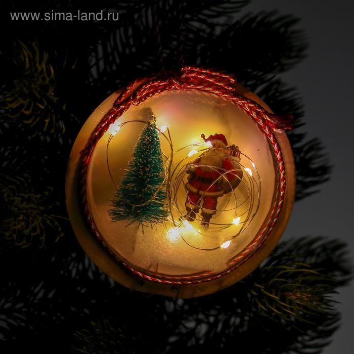 Новогодний шар с деревянной фигуркой и подсветкой «Дед Мороз и фонарь» 12х12 см Новогодний шар с деревянной фигуркой и подсветкой «Дед Мороз и фонарь» 12х12 см