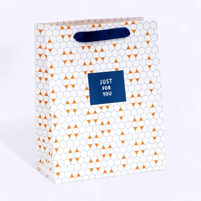 Пакет ламинированный «Ромбики», MS 18 × 23 × 10 см Пакет ламинированный «Ромбики», MS 18 × 23 × 10 см