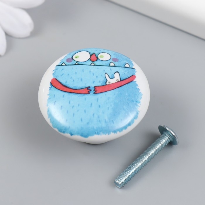 Ручка для шкатулки керамика, металл Ручка для шкатулки керамика, металл "Голубой монстрик с зайкой" 3,8х3,8х2,8 см