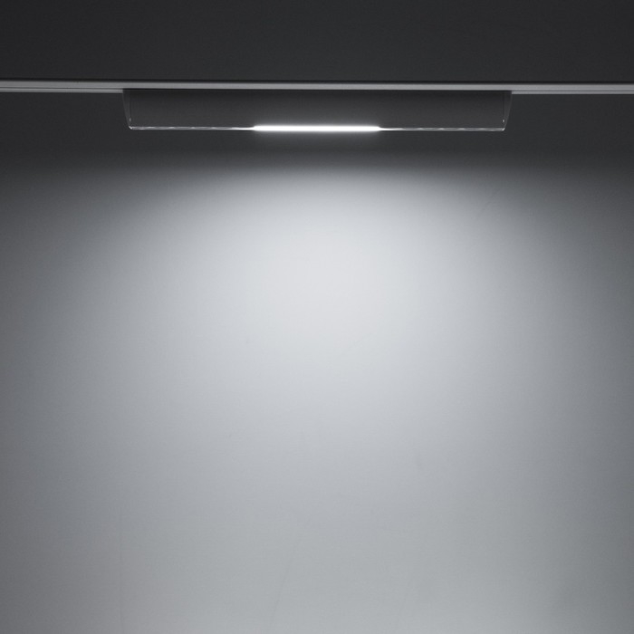 Светильник трековый SLIM Светильник трековый SLIM "Линия трек33" LED 18Вт 3000K-6000К 48V CRI90 белый 3,2х3,8х33,8см 990943