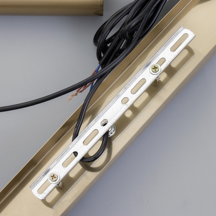 Светильник BayerLux Подвес BayerLuxной Светильник BayerLux Подвес BayerLuxной "Комус" 3хLED 18Вт 4000К золото 50х5х30-180см