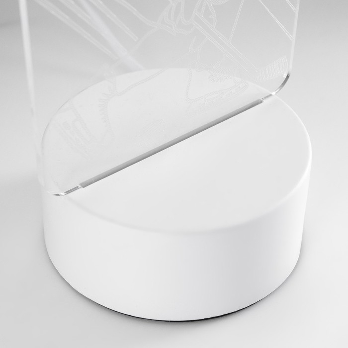 Светильник  Светильник "Хоккеист" LED RGB от сети 9,5х10,5х17 см