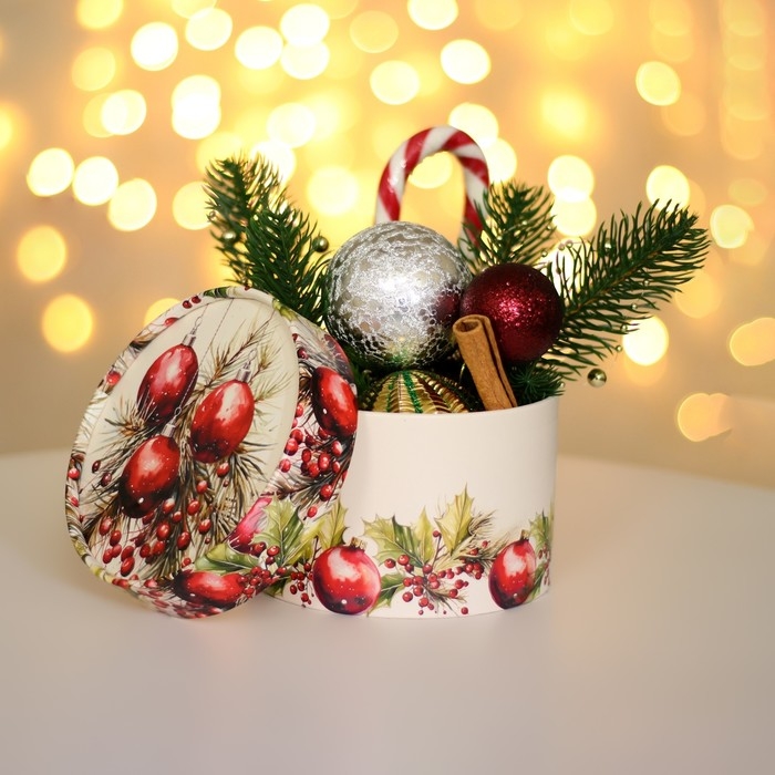 Новый год. Коробка подарочная новогодняя для макарун тубус без окна Новый год. Коробка подарочная новогодняя для макарун тубус без окна "Гранат", 12 х 8 см.