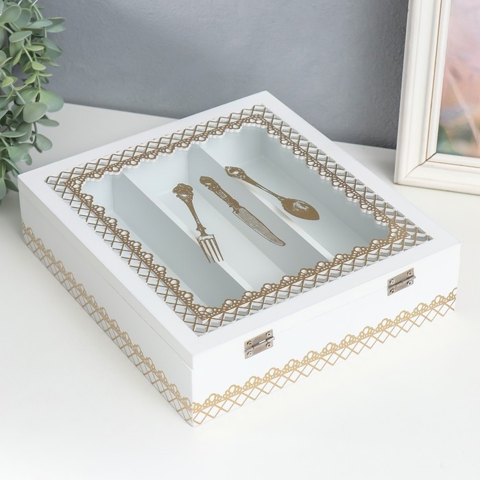 Шкатулка дерево с делениями Шкатулка дерево с делениями "Столовые предметы" белая с золотом 26х24х6,8 см