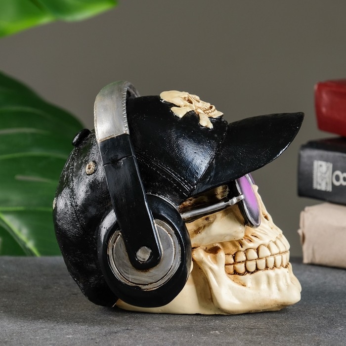 Копилка Копилка "Череп Веселый Роджер" черная кепка, 15,5х16х13см