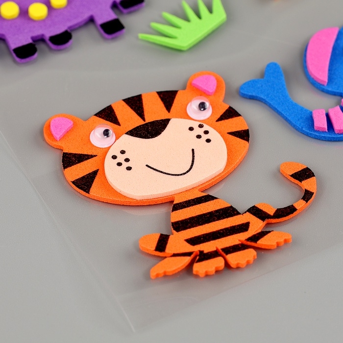 Набор наклеек из EVA  Набор наклеек из EVA "Зверюшки", 8 шт