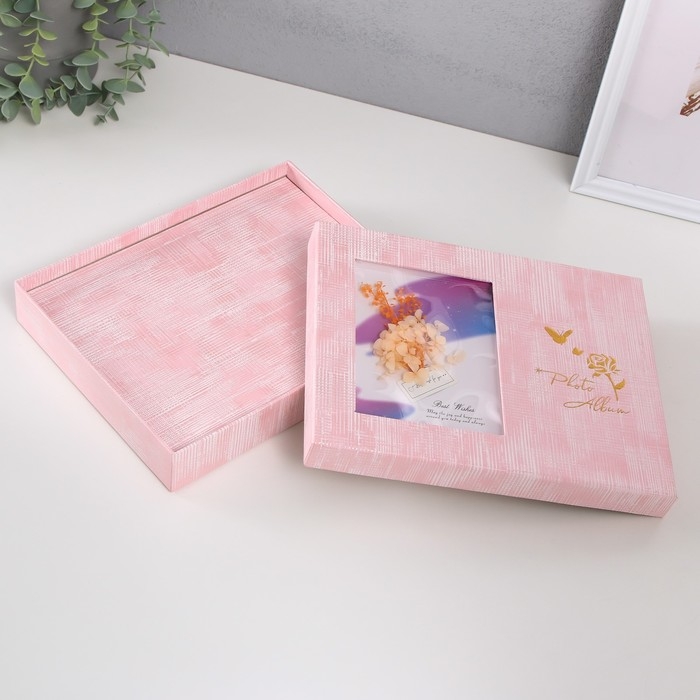 Фотоальбом на 200 фото 10х15 см Фотоальбом на 200 фото 10х15 см "Букетик в рамке" в коробке МИКС 4,5х20,5х26,5 см