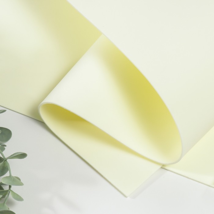 Фоамиран иранский 2 мм (шампань/107)  60х70 см Фоамиран иранский 2 мм (шампань/107)  60х70 см