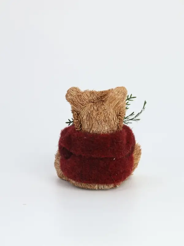 Фигурка интерьерная &laquo;Медведь с лесным букетом&raquo;, солома, 10.5&times;9.5&times;11 см