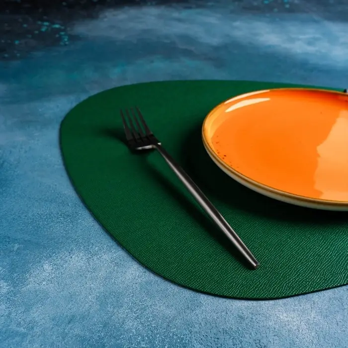 Салфетка сервировочная на стол Доляна &laquo;Тэм&raquo;, 44&times;35.5 см, зелёная