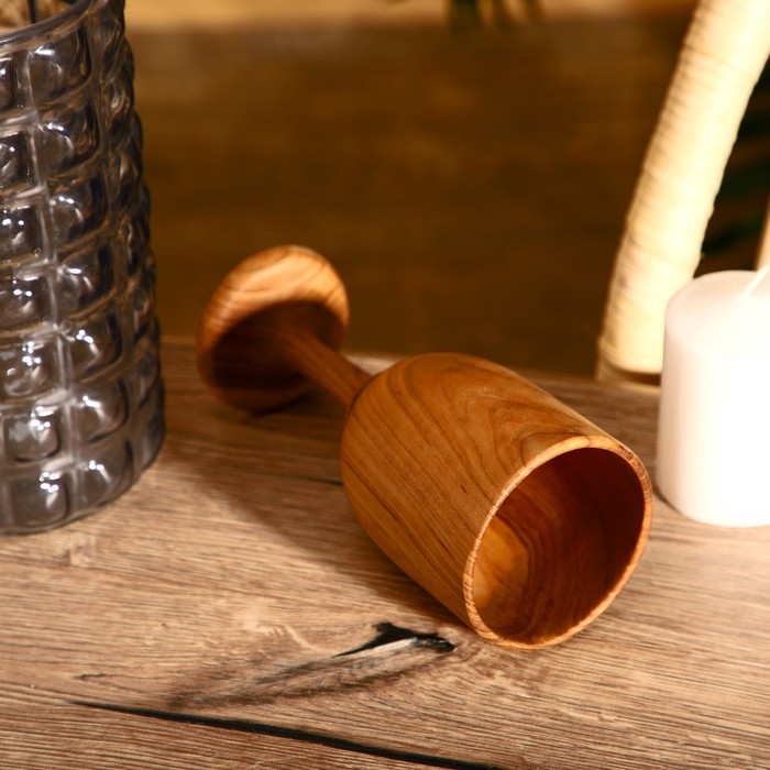 Бокал 8х8х18 см, тиковое дерево Бокал 8х8х18 см, тиковое дерево