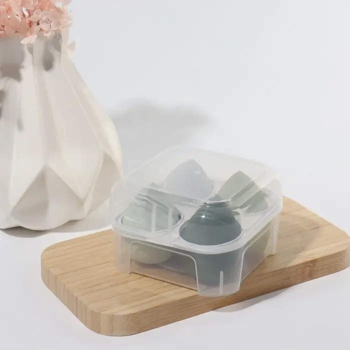 Спонжи для макияжа, набор - 4 шт, увеличиваются при намокании, цвет зелёный Спонжи для макияжа, набор - 4 шт, увеличиваются при намокании, цвет зелёный