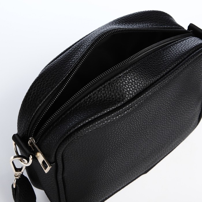 Сумка женская из искусственной кожи Unofficial, 19х14х6 см. Сумка женская из искусственной кожи Unofficial, 19х14х6 см.