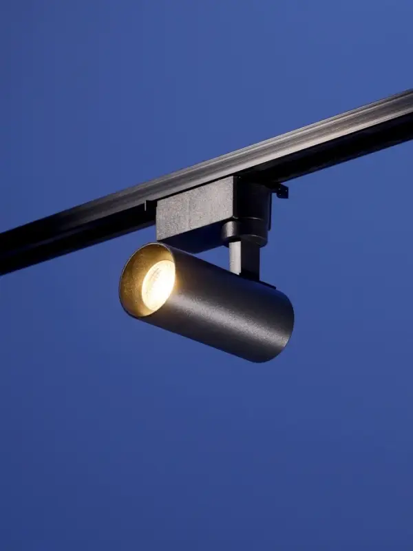 Трековый светильник Luazon lighting LTL-070, 10 Вт, 850 Лм, 3000К, чёрный, свечение тёплое белое