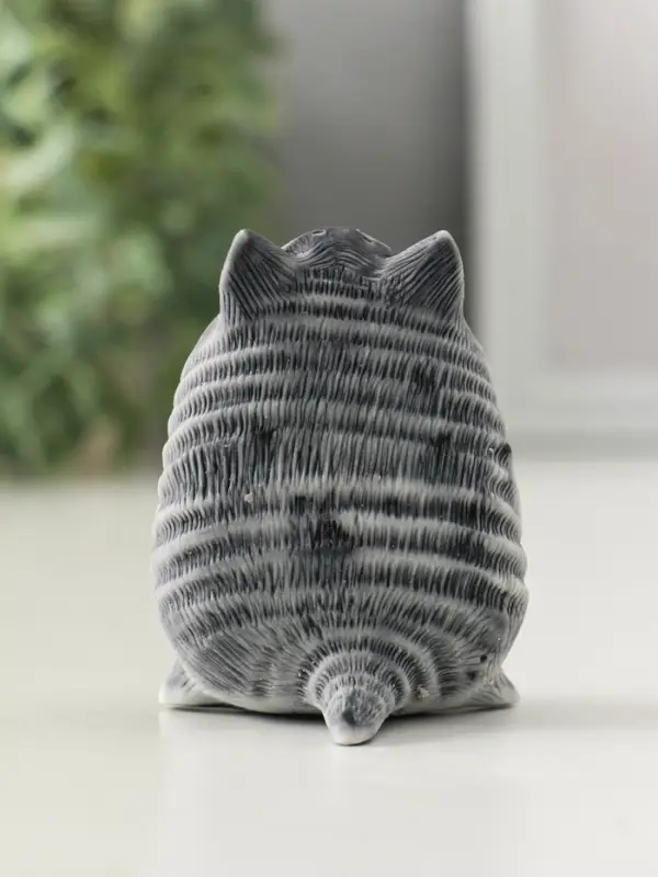 Сувенир Сувенир "Кот хулиган с рогаткой" 7 см