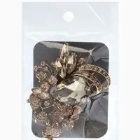 Брошь "Императрица" бутоны роз, цвет светло-коричневый +АВ в чернёном золоте