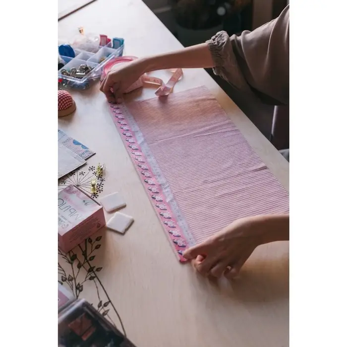 Сантиметровая лента портновская, 200 см (см/дюймы), цвет белый Сантиметровая лента портновская, 200 см (см/дюймы), цвет белый