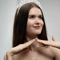 Ободок "Happy birthday" жемчужный