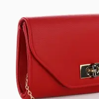 Сумка-клатч женская вечерняя на клапане, на золотистой цепочке, однотонная, бордовая