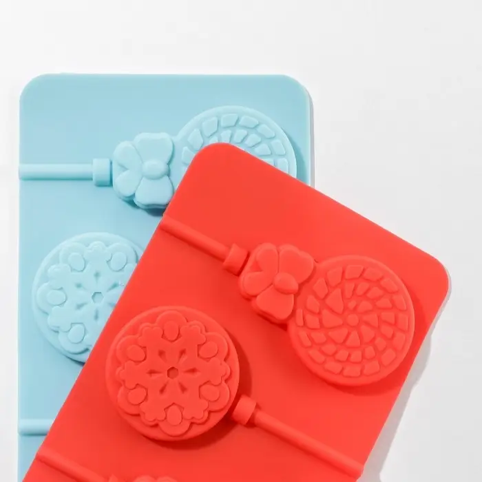 Форма для леденцов Доляна &laquo;Улыбка&raquo;, силикон, 25&times;9.5 см, 5 ячеек, с палочками, МИКС