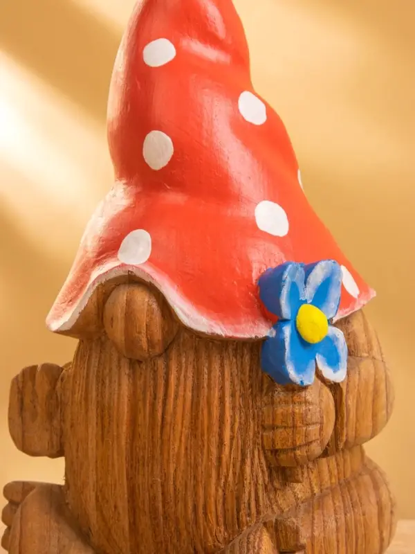 Сувенир  Сувенир "Гномик в красной шляпе" дерево Джампинис 15х15х30 см