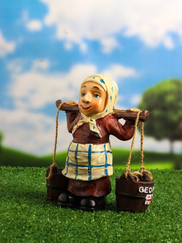 Садовая фигура  Садовая фигура "Бабушка с ведрами" 20х7х19см