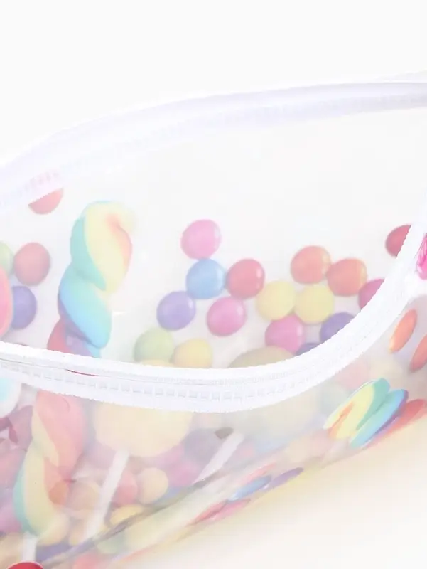 Косметичка-пенал на молнии, с рисунком, белая/разноцветная