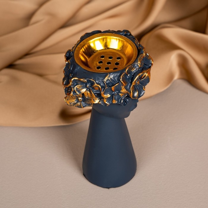 Подсвечник полистоун «Девушка с венком» 9,5 х 9,5 х 14 см МИКС