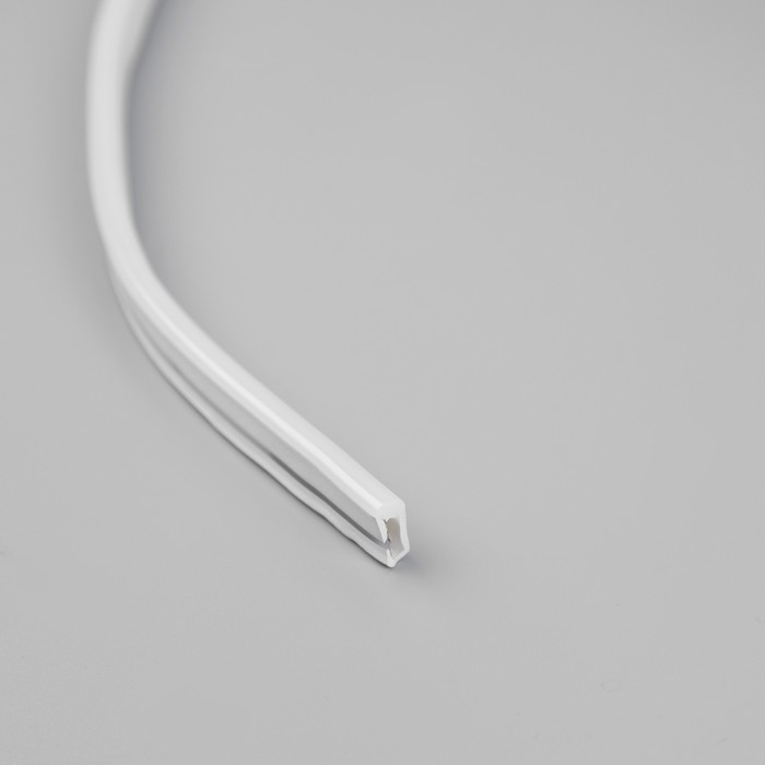 Гибкий неон Luazon Lighting 6 × 12 мм, IP65, 50 м, SMD2835, 120 LED/м, 12 В, свечение белое Гибкий неон Luazon Lighting 6 × 12 мм, IP65, 50 м, SMD2835, 120 LED/м, 12 В, свечение белое