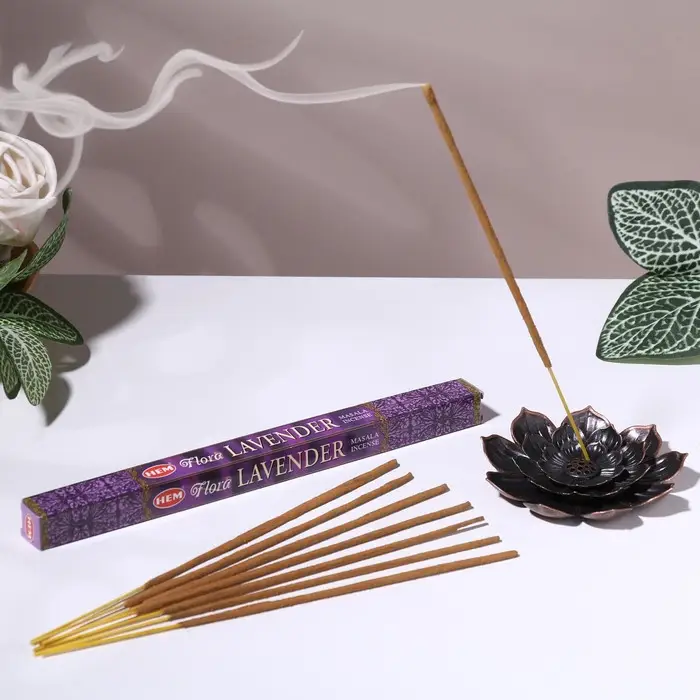 Благовония HEM "Flora Masala Lavender. Лаванда", 8 палочек в упаковке, четырёхгранник