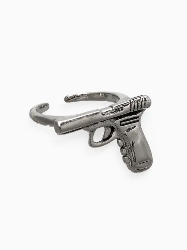 Кольцо GUN пистолет, цвет чернёное серебро, безразмерное