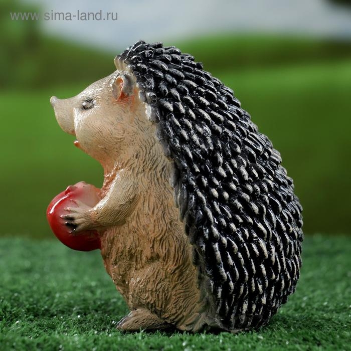 Садовая фигура "Ёжик с яблоком" 15см