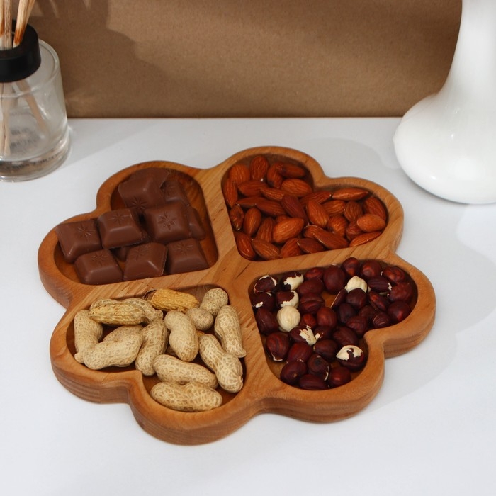 Менажница деревянная авторская Adelica «Сердце», 22×22×1,8 см, пропитана минеральным маслом, берёза Менажница деревянная авторская Adelica «Сердце», 22×22×1,8 см, пропитана минеральным маслом, берёза