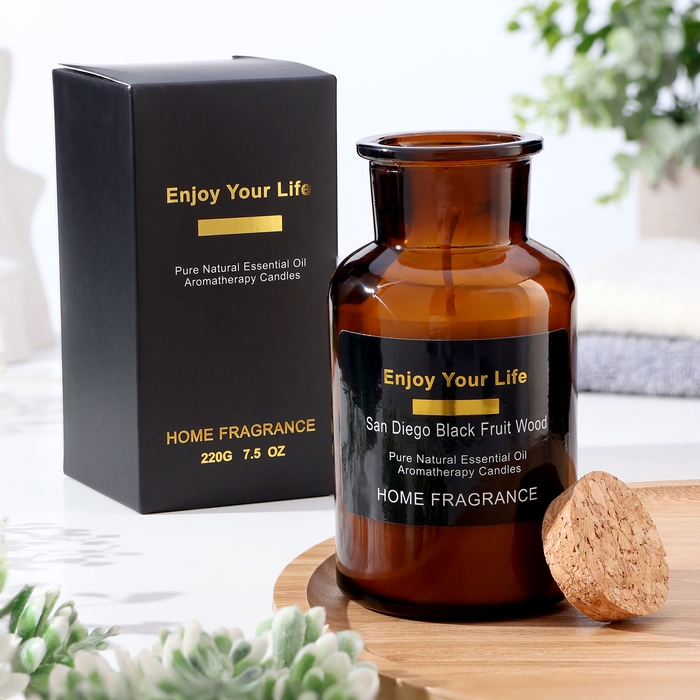 Свеча ароматическая в банке  Свеча ароматическая в банке "Черная фруктовая древесина Сан-Диего", 6х13 см