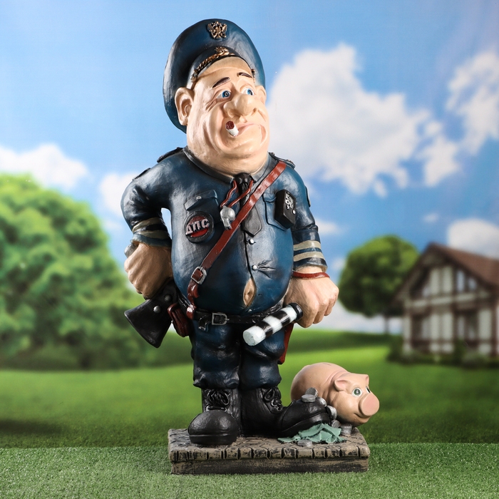 Садовая фигура  Садовая фигура "Полицейский со свинкой" 78х46см
