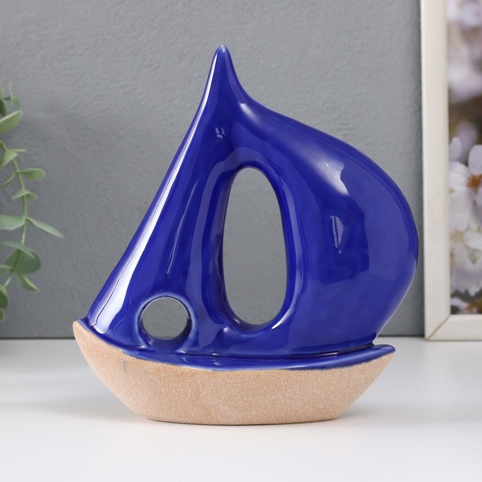 Сувенир керамика  Сувенир керамика "Маленький парусник" песочно-синий 15,6х5,6х16,7 см