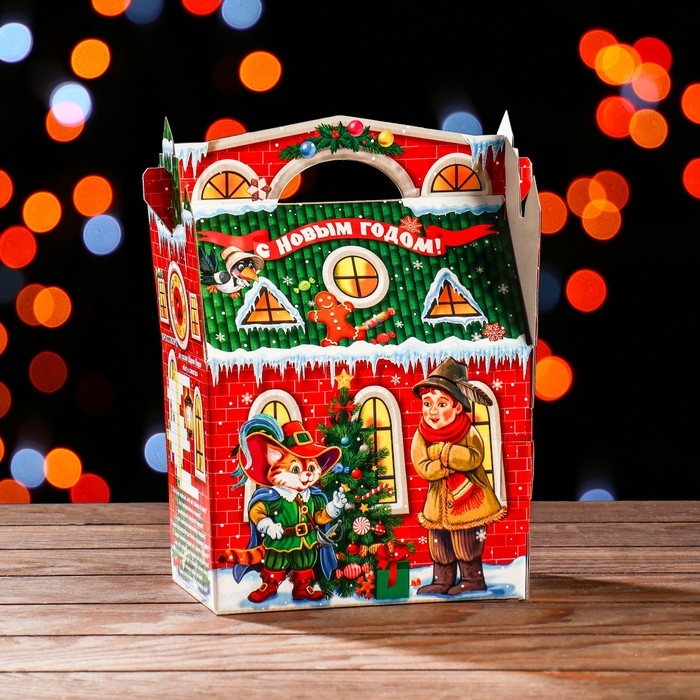 Новый год. Подарочная коробка Новый год. Подарочная коробка "Кот в сапогах", 23,5 х 20 х 12 см.