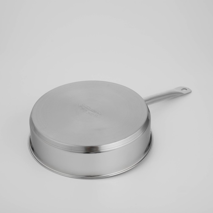 Сковорода «Общепит», d=28 см, h=7,5 см, корпус 0,6 мм, дно ТРС 3,5 мм, индукция Сковорода «Общепит», d=28 см, h=7,5 см, корпус 0,6 мм, дно ТРС 3,5 мм, индукция