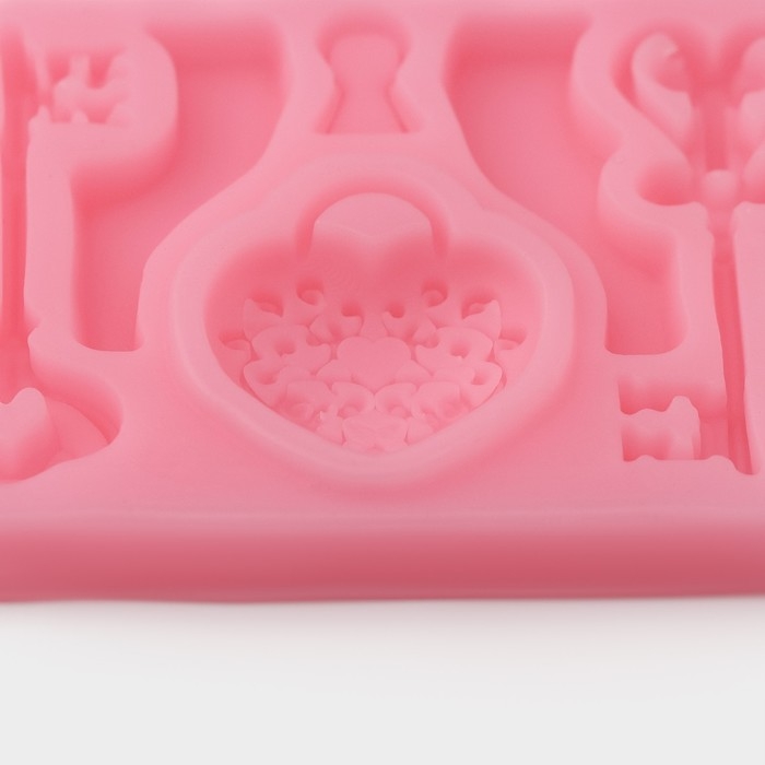 Молд Доляна «Ключ от сердца», силикон, 8,5×6,8 см, цвет МИКС Молд Доляна «Ключ от сердца», силикон, 8,5×6,8 см, цвет МИКС