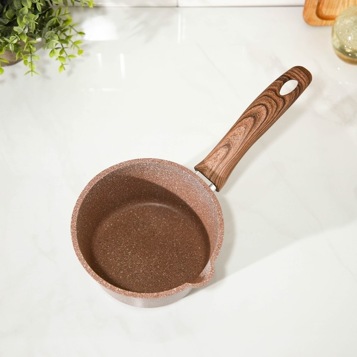 Ковш Доляна «Брауни», 1,3 л, d=17 см, h=8,3 см, стеклянная крышка, антипригарное покрытие, индукция Ковш Доляна «Брауни», 1,3 л, d=17 см, h=8,3 см, стеклянная крышка, антипригарное покрытие, индукция