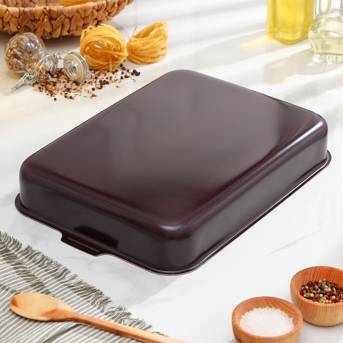 Противень «Хозяюшка», 27×35 см, h= 6 см, металлическая крышка, антипригарное покрытие, цвет бордовый Противень «Хозяюшка», 27×35 см, h= 6 см, металлическая крышка, антипригарное покрытие, цвет бордовый