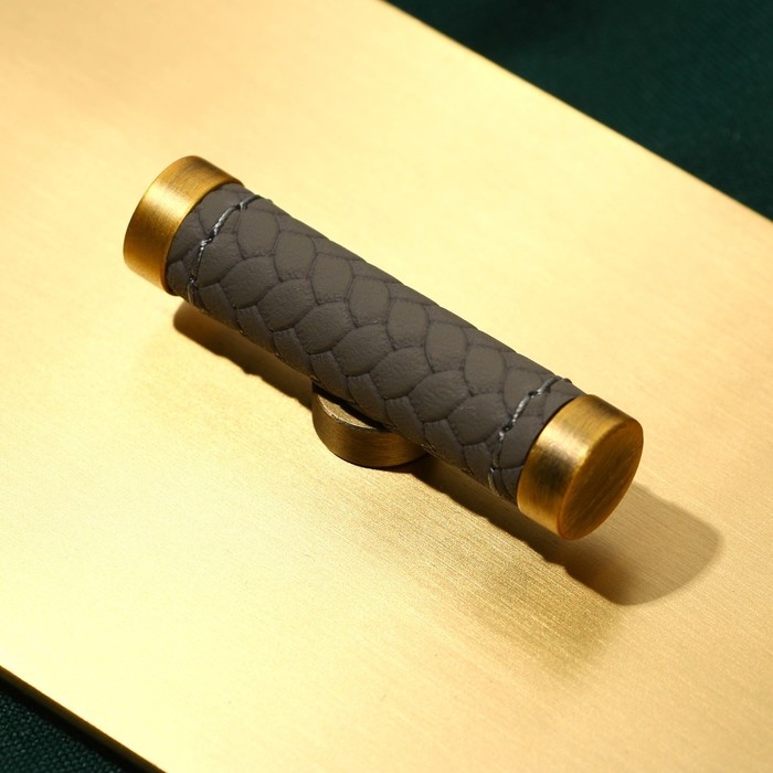 Шкатулка для украшений из экокожи, 30,4 х 10,4 см Шкатулка для украшений из экокожи, 30,4 х 10,4 см